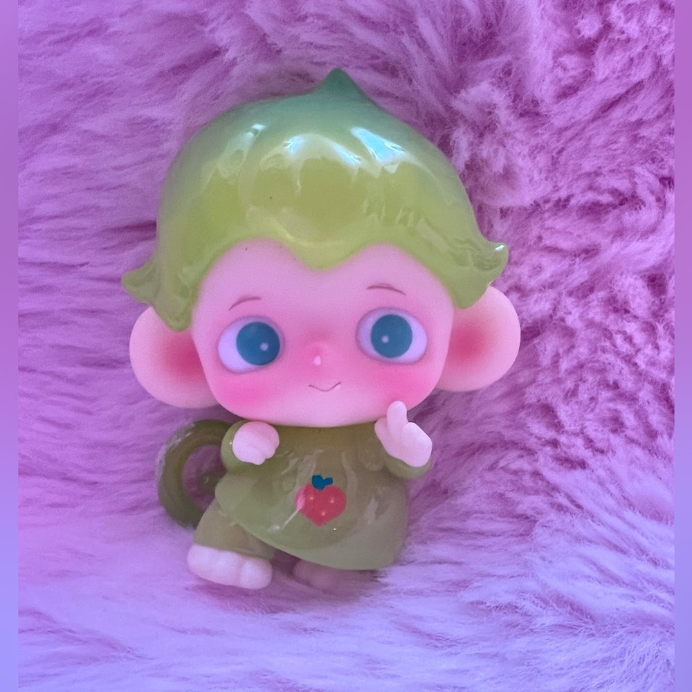 Cute Monkey Figures (Eyes can move and play)